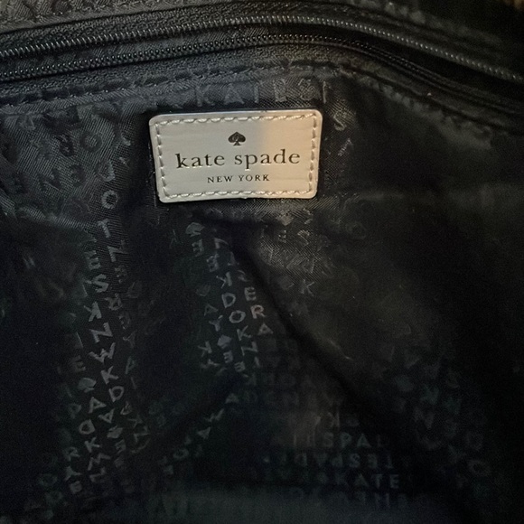 ⭐️Sale ⭐️ 👜 Kate ♠️ Spade Tote with Zipper - Picture 8 of 9